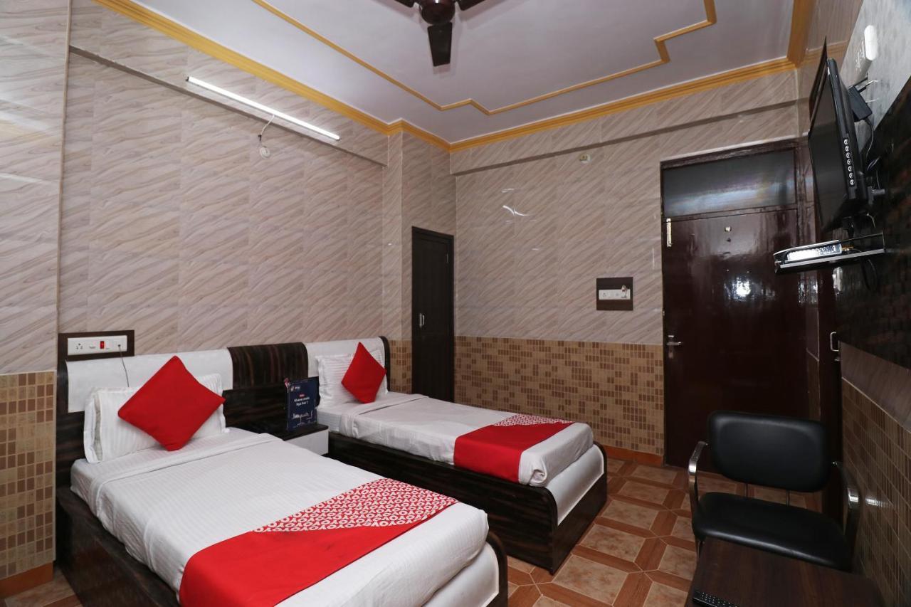 Hotel P R Palace Lakhnau Kültér fotó