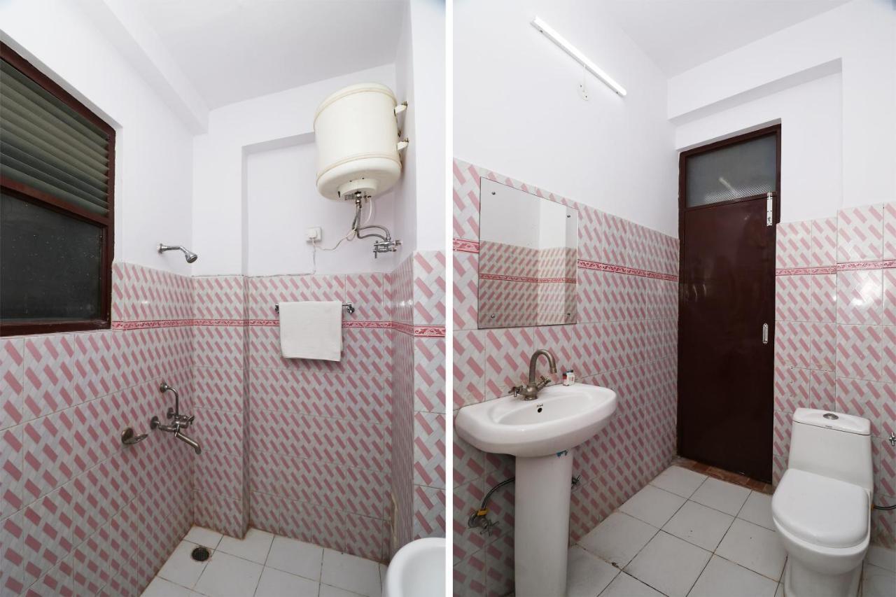 Hotel P R Palace Lakhnau Kültér fotó